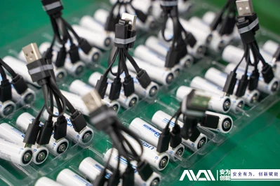 Ưu điểm và xu hướng của USB-Pin lithium có thể sạc lại thay thế pin khô