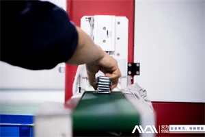 Có phải tất cả pin Lithium đều có thể sạc lại được không?