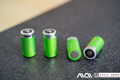 Các loại pin và ứng dụng: Đối tác vô hình trong cuộc sống hàng ngày của chúng ta